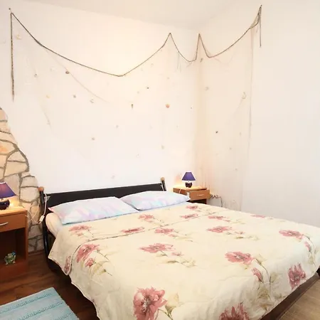 Milna 8917c Apartman