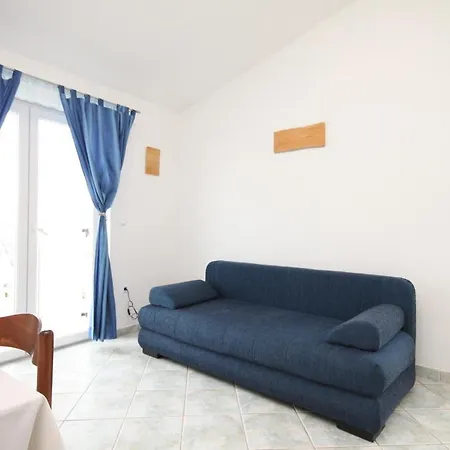 Apartman Milna 8917c Vis